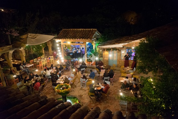 Fiesta in Columbien by MarkDeu