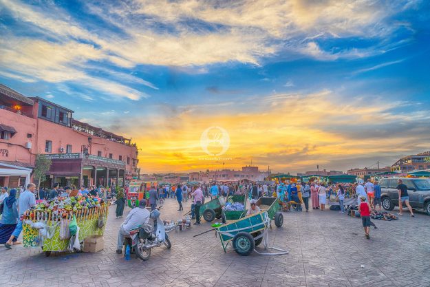 Marrakesch-Sehenswürdigkeiten-Reisebericht-Djemma-El-Fna-by-markdeu