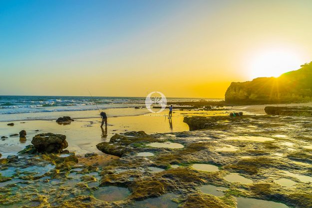 Algarve Sehenswürdigkeiten Reisebericht Olhos de Agua Sonnenuntergang by markdeu